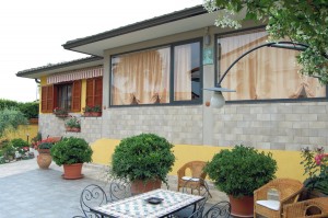 villa vendita spello, villa con giardino, case in vendita